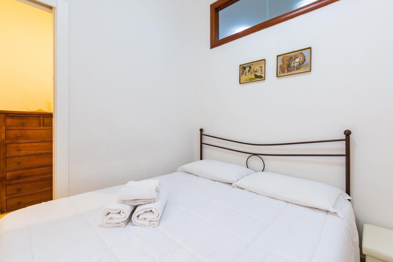 Tribunali 194 - Cozy Flat In Center Наполи Екстериор снимка